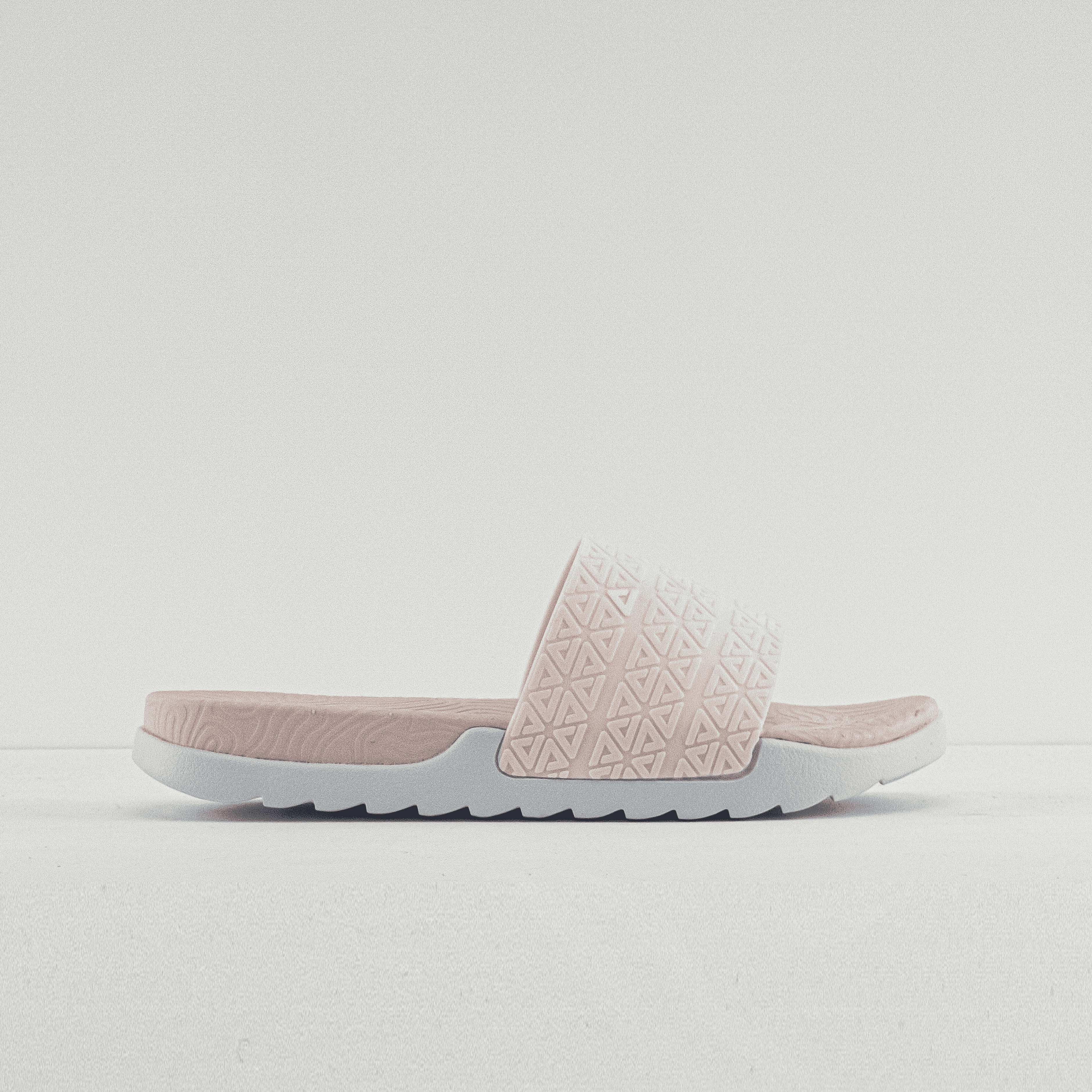 Peak Sliper Taichi Pink/White